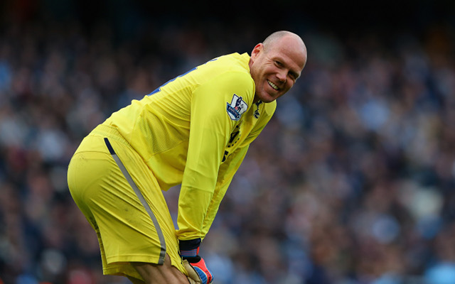 (GIF) Tottenham’s Brad Friedel taunts Lyon fans after Europa League victory