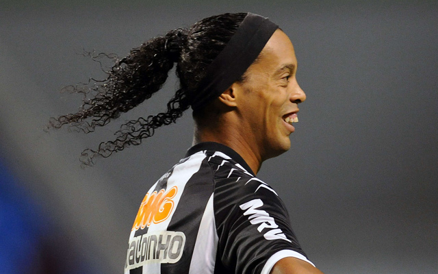 (Video) Ronaldinho scores TWO stunning free-kick golazos for Atletico Mineiro