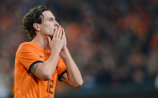 Arsenal earmark Feyenoord's Daryl Janmaat to replace wantaway Bacary Sagna