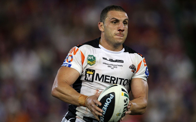 Robbie Farah to stay with Wests Tigers for life