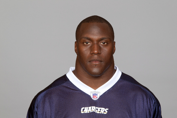 Takeo Spikes released by San Diego Chargers
