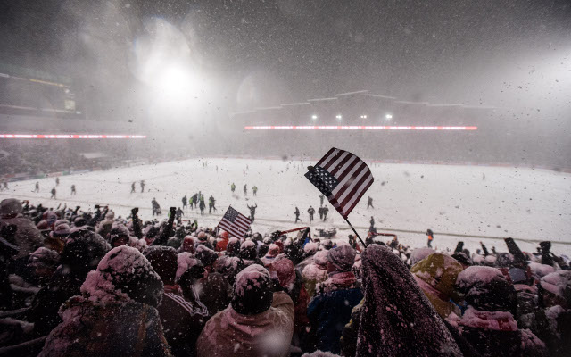 USA fans snow