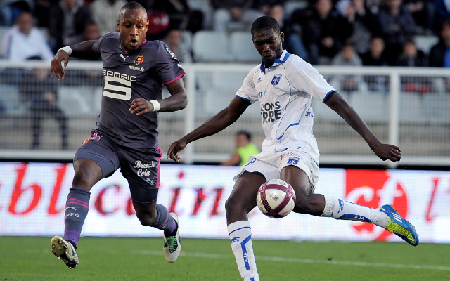 (Video) Arsenal new boy Yaya Sanogo puts in brilliant goalscoring performance for France