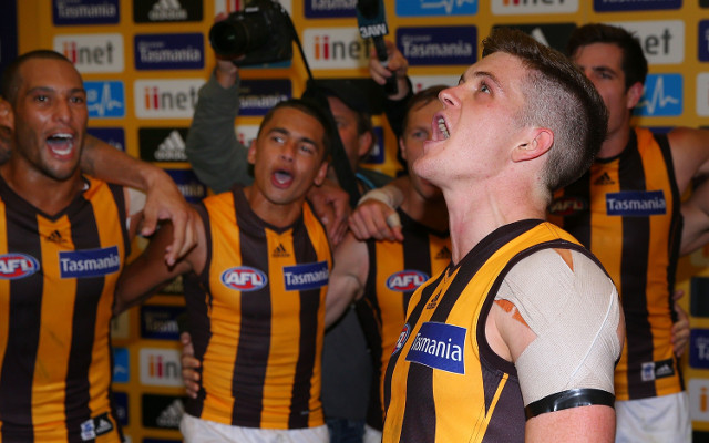 (Video) Hawthorn makes a statement with Collingwood demolition