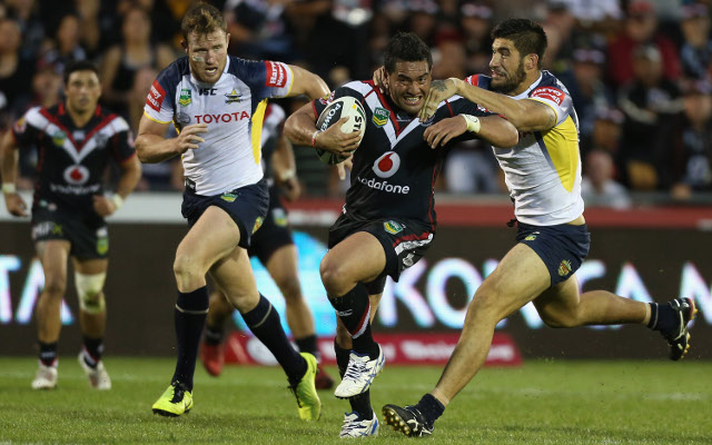 (Video) Bam! New Zealand Warriors’ Bodene Thompson slammed in monster tackle