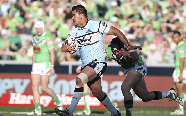 Cronulla Sharks upset Sydney Roosters 20-12: match report with video