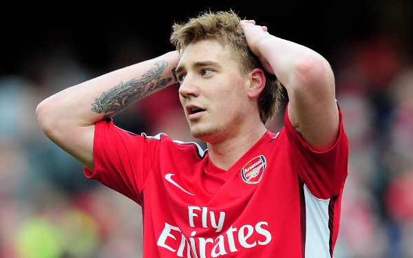 Hamburg bid for out-of-favour Arsenal striker