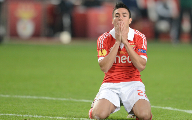 Manchester United facing competition to sign Benfica star