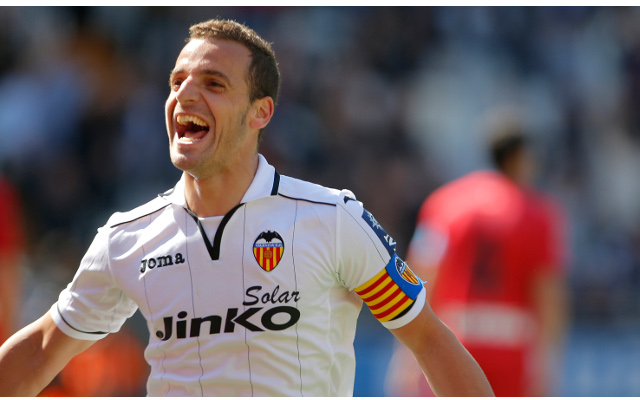 Tottenham reach agreement with Valencia for Roberto Soldado