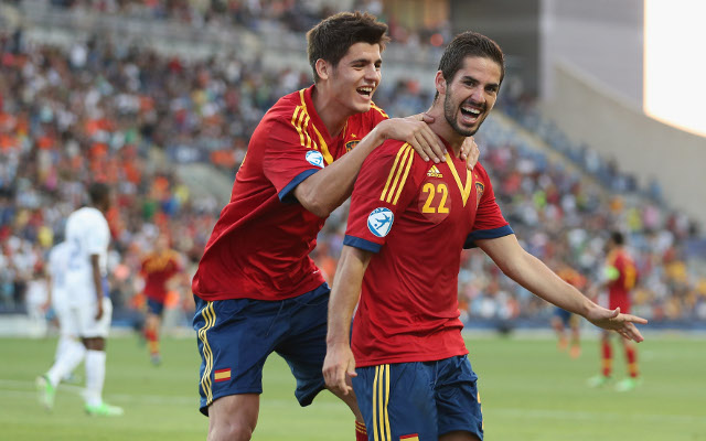 (GIF) Manchester City target Isco scores stunning Golazo for Spain U21s