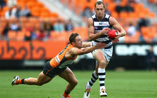 (Video) Geelong Cats surge in final quarter to beat improving Giants