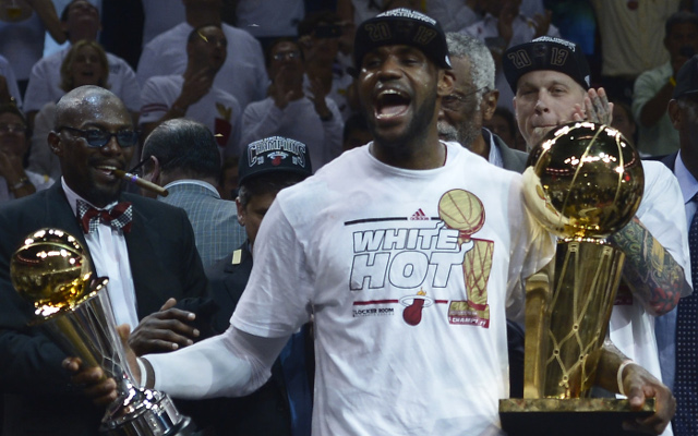 Miami Heat star LeBron James not considering 2014 exit