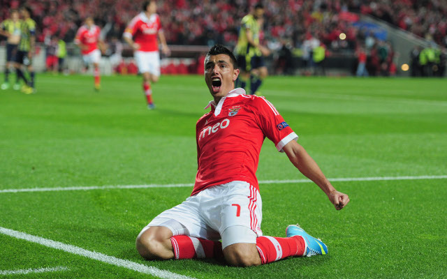 Oscar Cardozo Benfica