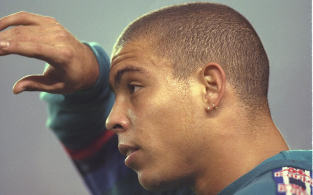 (Image) A young former Barcelona and Real Madrid superstar Ronaldo posing with an even younger Rafael Nadal