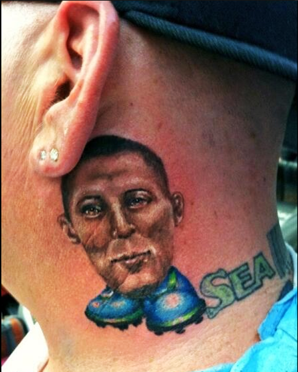 Clint Dempsey neck tattoo
