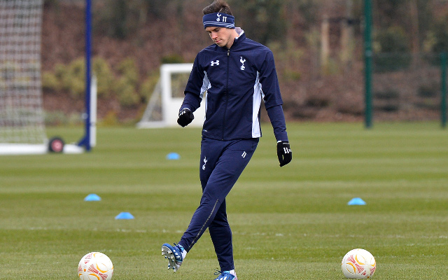 (Image) Real Madrid target Gareth Bale arrives at Tottenham training on Tuesday