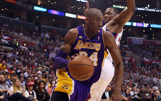 Lakers star Kobe Bryant steps up training in his return from injury