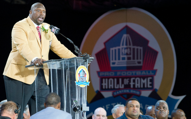 NFL inducts four new names to its Hall of Fame