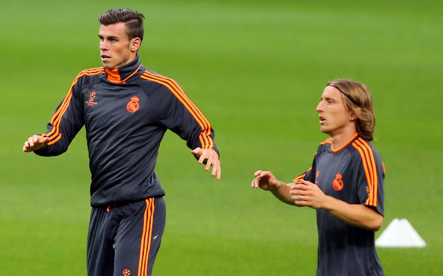 (Image) World record signing Bale enjoys banter with Real Madrid and former Tottenham team-mate