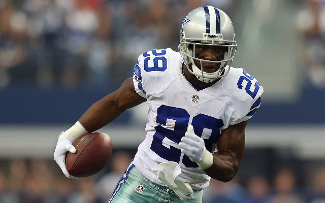 INJURY: Dallas Cowboys RB DeMarco Murray in practice with cast on