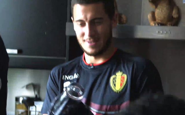 (Video) Chelsea and Tottenham stars do the dishes while Liverpool’s goalkeeper works in the bar