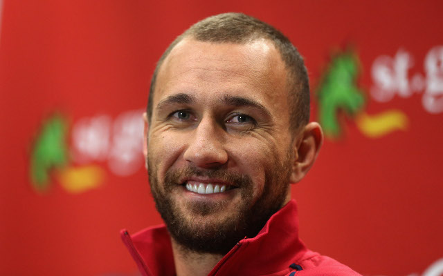 Arsenal Santi Cazorla Queensland Reds Quade Cooper