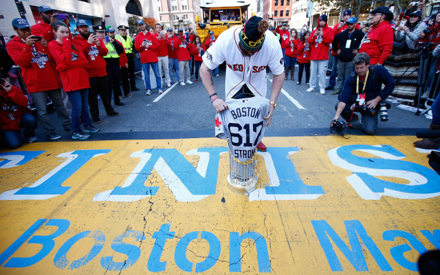 Boston Red Sox honour victims of marathon bombing