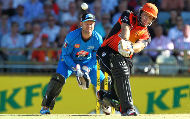 (Video) Big Bash League highlights: Craig Simmons scores a century off just 39 balls