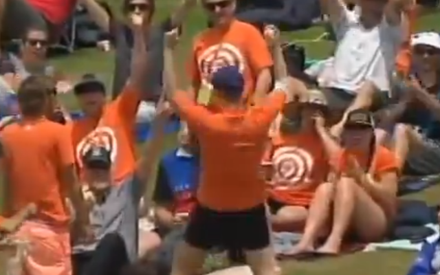 (Video) Cricket fan makes insane one handed catch and wins $100,000