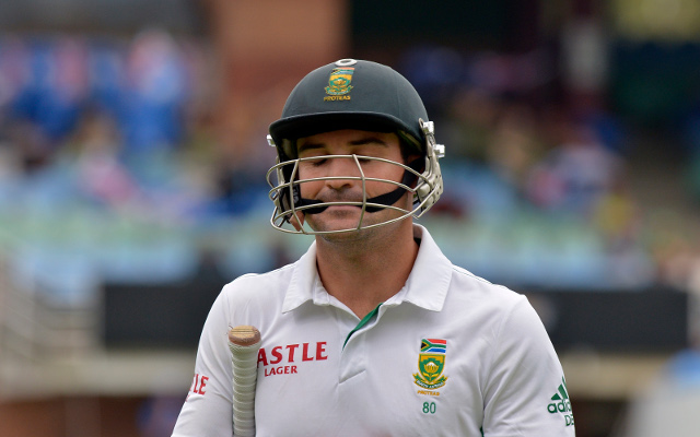 South Africa v Australia, 2nd Test day one – advantage Baggy Greens as bad light stops play early