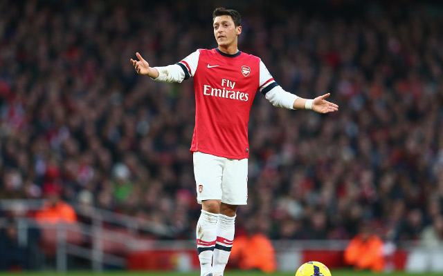 Arsenal star leaps to defence of under-fire Mesut Ozil