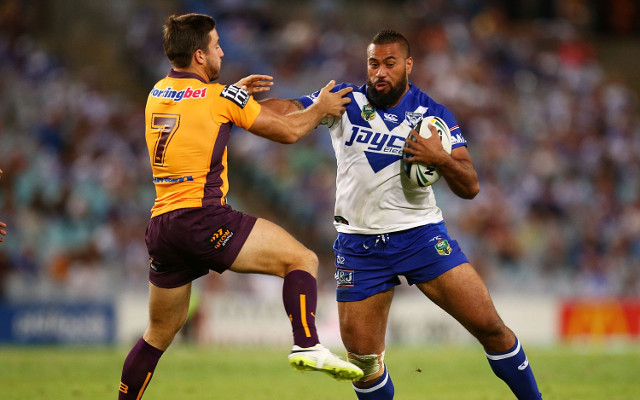 (Video) Frank Pritchard hit leaves Todd Lowrie concussed in NRL game
