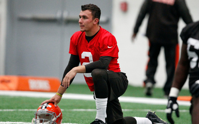 INJURY: Cleveland Browns QB Johnny Manziel leaves game with hamstring injury