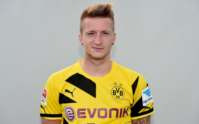 Borussia Dortmund confirm Marco Reus has signed a four-year deal to stay with Bundesliga strugglers