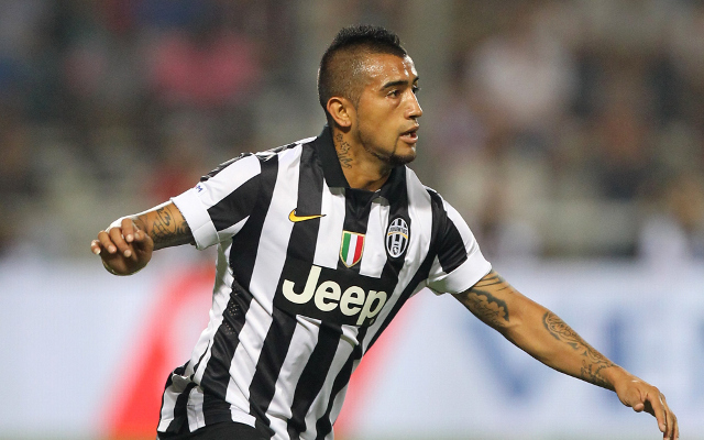 Manchester United will not give up on Arturo Vidal and prepare £35m January bid