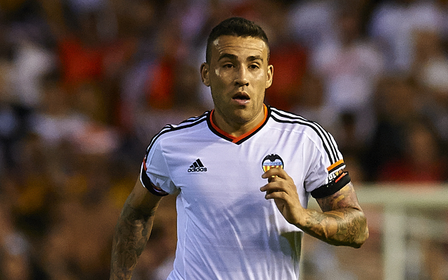 Man United close in on Nicolas Otamendi by agreeing to pay £35.9m clause
