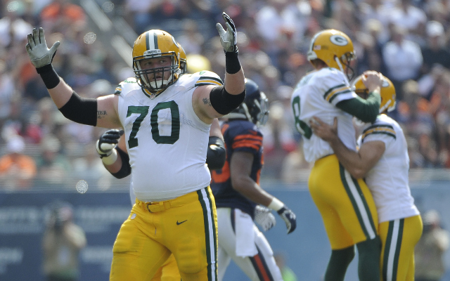 Green Bay Packers guard T.J. Lang avoids serious ankle injury