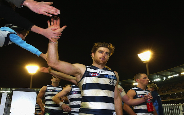 AFL Trade News: Western Bulldogs put in offer for Geelong Cats premiership defender