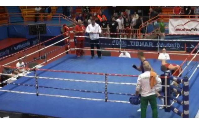 (Video) Amateur boxer viciously  attacks referee after losing fight