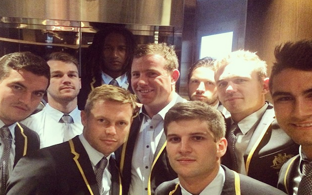 (Image) Hawthorn, West Coast, Geelong & Port Adelaide superstars pose for a selfie…while stuck in a lift!
