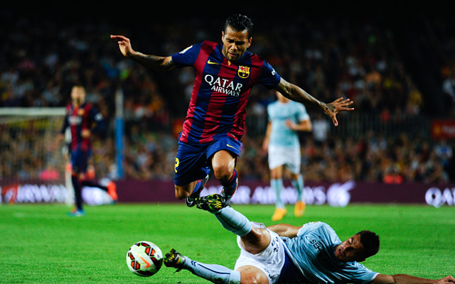 Dani Alves agent flies in for talks with Manchester United