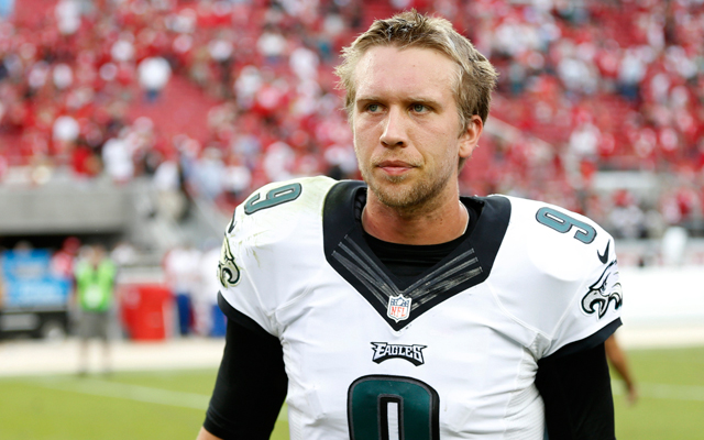INJURY UPDATE: Eagles QB Nick Foles out 6-8 weeks with broken collarbone