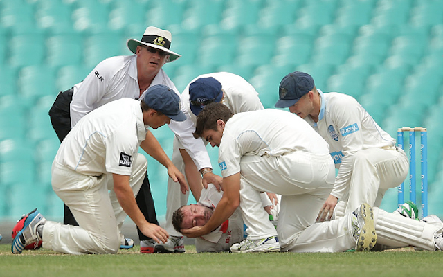 Phil Hughes latest news – Australia batsman reportedly on life support after being struck by bouncer