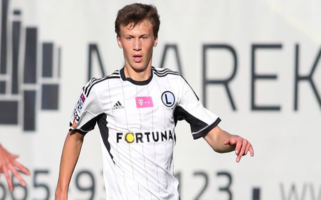 Krystian Bielik: What Arsenal fans should know about imminent midfield signing