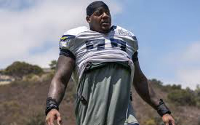 San Diego Chargers re-sign King Dunlap to four-year contract
