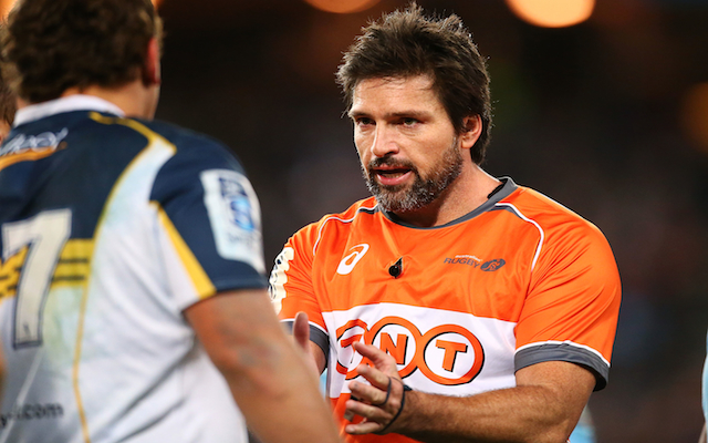 Controversial rugby whistleblower Steve Walsh retires from refereeing