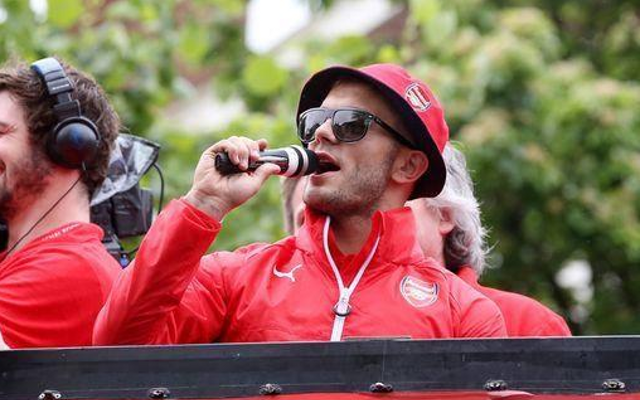 Video: Drunk Jack Wilshere shuts down Arsenal Player with too much swearing during FA Cup trophy parade