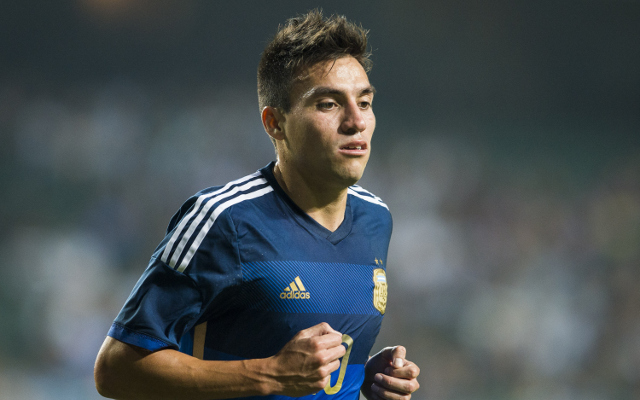 Manchester United agrees to deal with midfielder Nicolas Gaitan