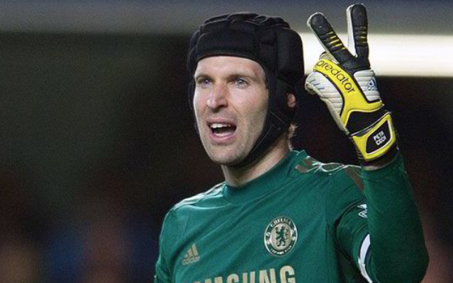 New Arsenal goalkeeper kit: SECRET photos of what Chelsea’s Petr Cech will soon be wearing LEAKED