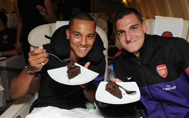 Sport’s biggest eaters: Arsenal’s Walcott loves cake, but how does football compare to UFC calorie-wise?